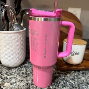 Stanley x Starbucks winter pink